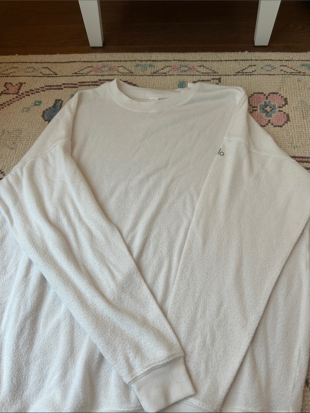 ALO White Long-Sleeve Crewneck Shirt